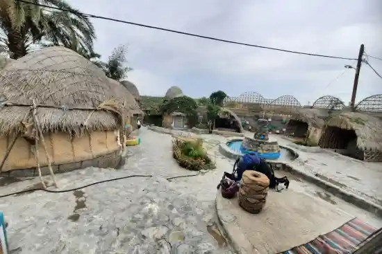 اقامتگاه بومگردی هانی منط