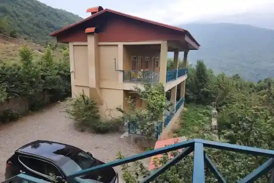 اقامتگاه بومگردی ریگ چشمه