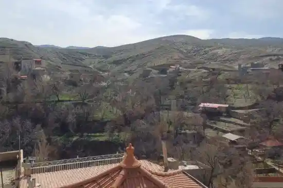 اقامتگاه بومگردی ارگ کوهستان