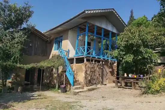 اقامتگاه بومگردی ترنگ