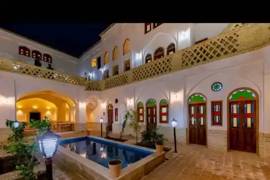 بوتیک هتل شاه نشین-1