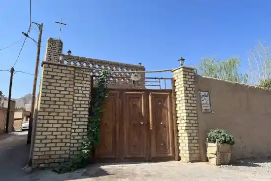 اقامتگاه سنتی سرای جواهر