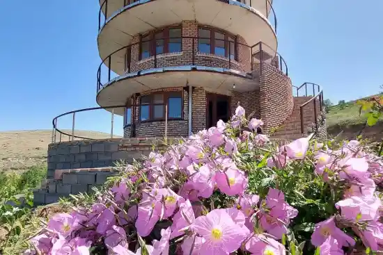 اقامتگاه بومگردی دهکده میشو