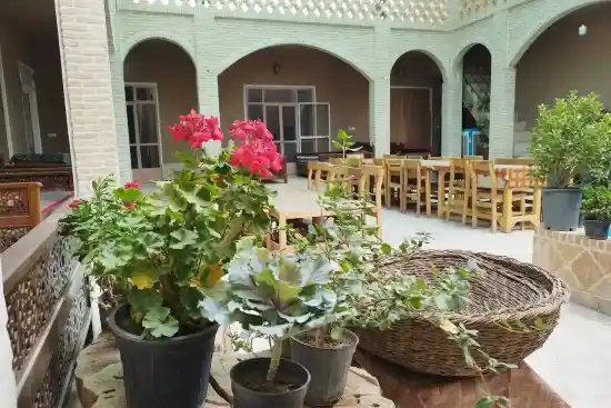 اقامتگاه سنتی شاباز