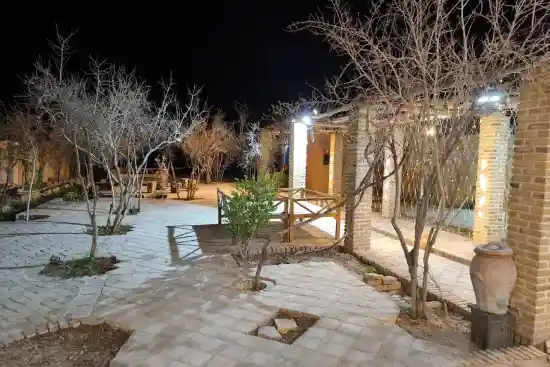 اقامتگاه بومگردی انارستون