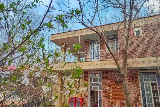 اقامتگاه بومگردی مونت قلات