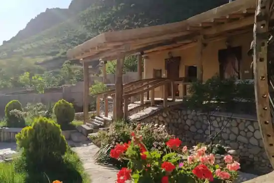 اقامتگاه بوم‌گردی حافظ