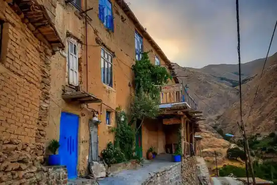 اقامتگاه بومگردی ژیوان