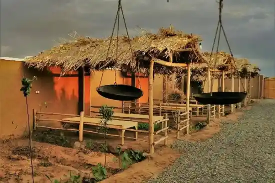 اقامتگاه بومگردی شبهای کاغذی