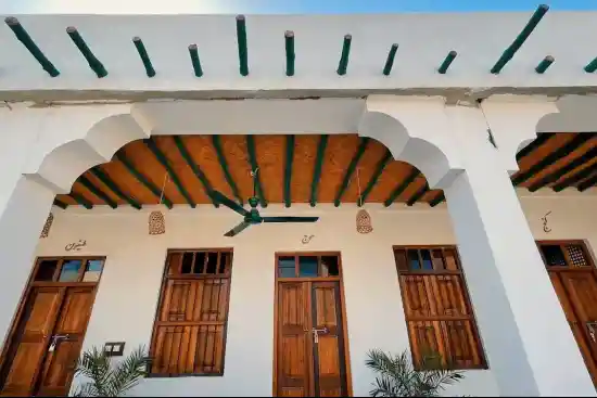 اقامتگاه بوم‌گردی آهید