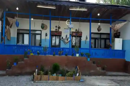 اقامتگاه بومگردی فلخانه