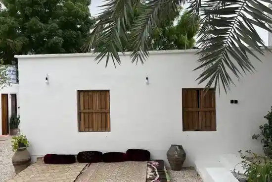 اقامتگاه بومگردی سُکنا