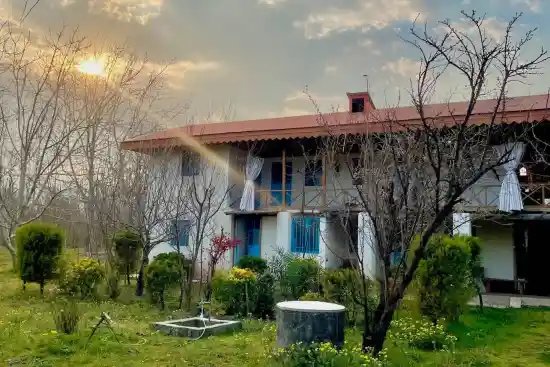 اقامتگاه بومگردی خانه خورشید