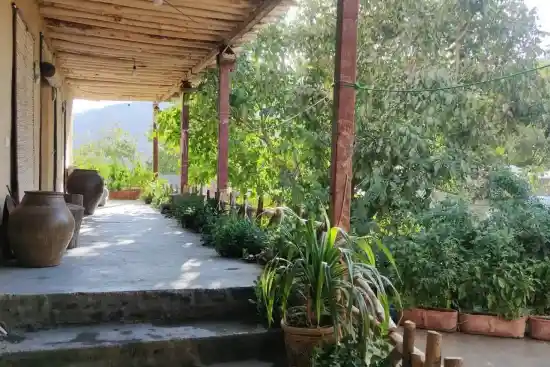 اقامتگاه بومگردی سرای عتیق