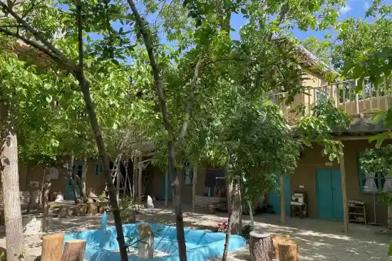 اقامتگاه بومگردی شومانی