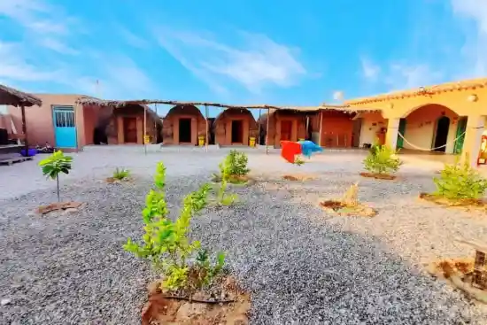 اقامتگاه بومگردی مروارید هنگام