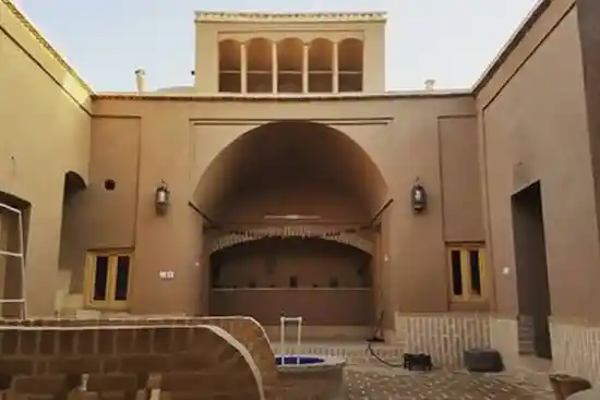 اقامتگاه بومگردی گل پری