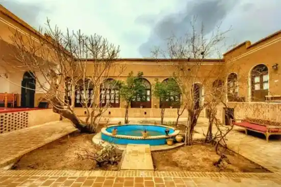 اقامتگاه بومگردی کاهگلی