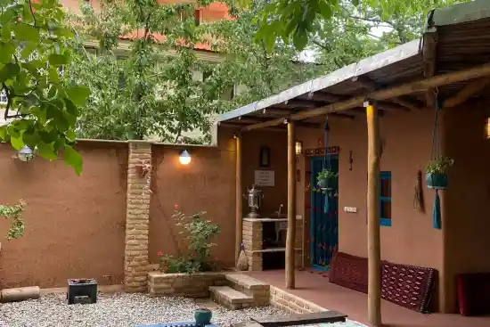 اقامتگاه بومگردی سراچه