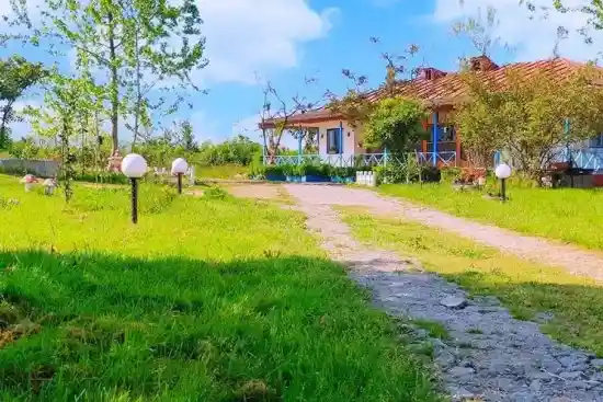 اقامتگاه بوم‌گردی کاکوله