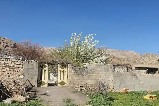 اقامتگاه بومگردی قلعهسرد دهدز