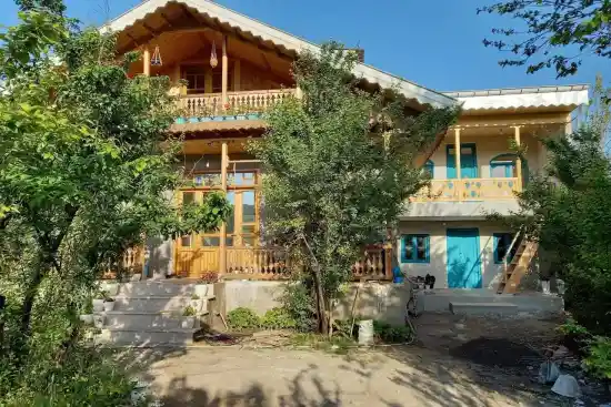 اقامتگاه بوم‌گردی بانوی گیلان