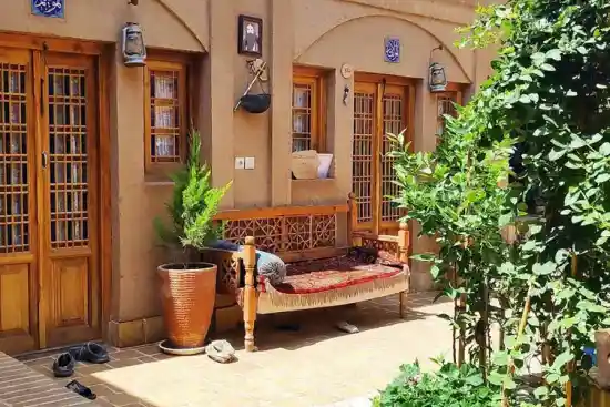 اقامتگاه بومگردی شمس تبریزی