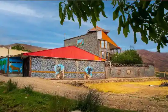 اقامتگاه بومگردی چشمه مروارید