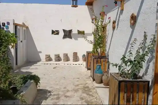 اقامتگاه بومگردی کاژه