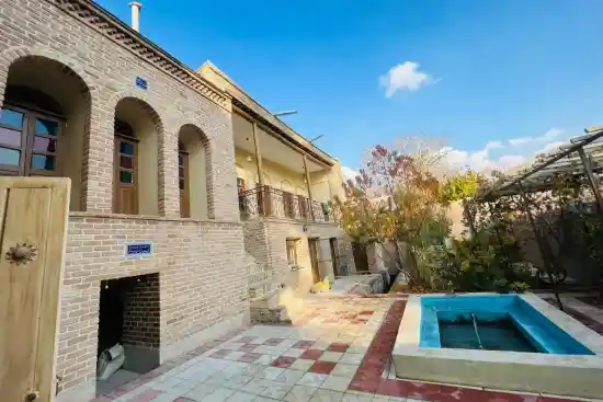 اقامتگاه بومگردی سادات