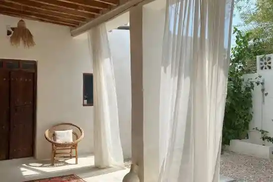 اقامتگاه بومگردی الف