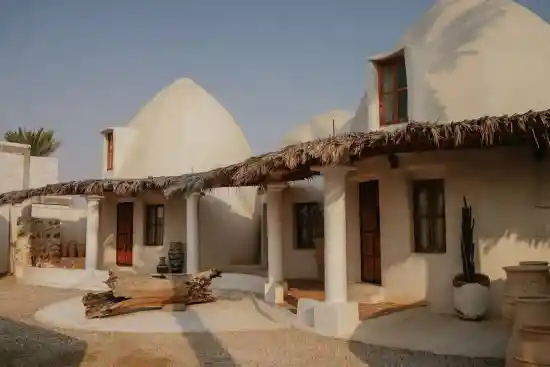 اقامتگاه بومگردی برکه