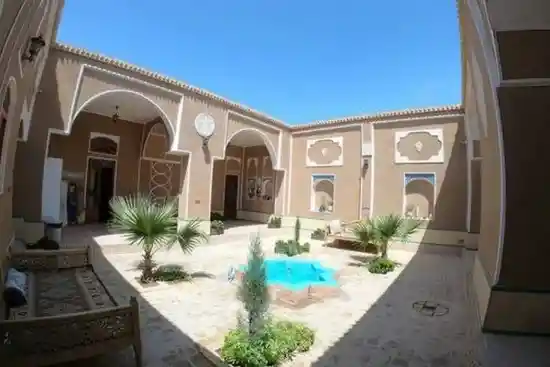 اقامتگاه سنتی نگار