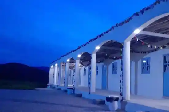 اقامتگاه بومگردی مهستان