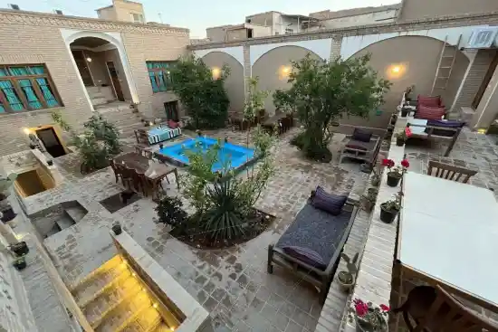 اقامتگاه بومگردی سرای آقا محمد