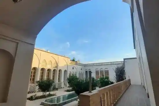 اقامتگاه سنتی اشکوب