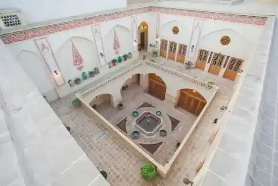 بوتیک هتل سرپله-1