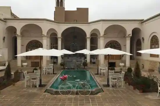 بوتیک هتل آریانا