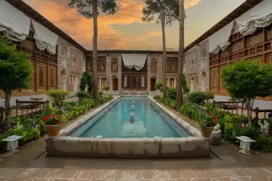 بوتیک هتل کاخ سرهنگ