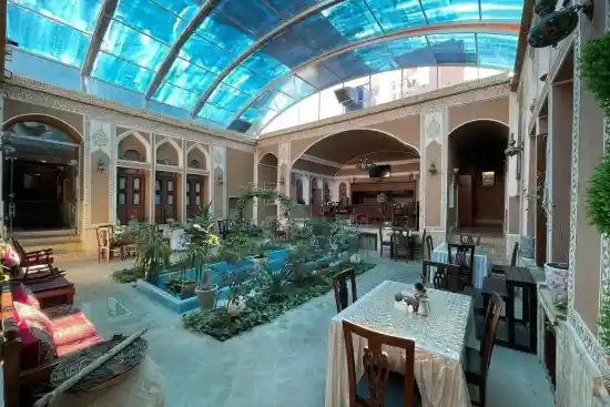 بوتیک هتل رویای قدیم-1