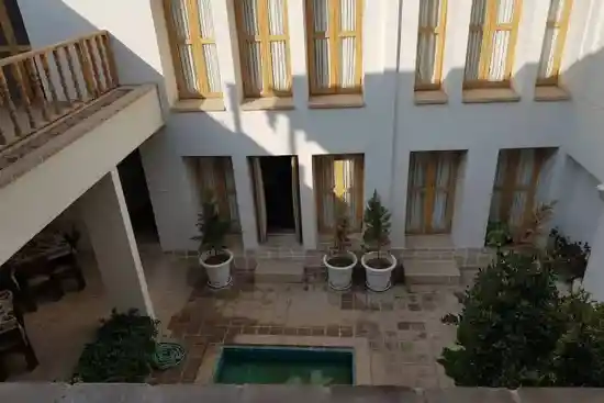 اقامتگاه سنتی قائلی