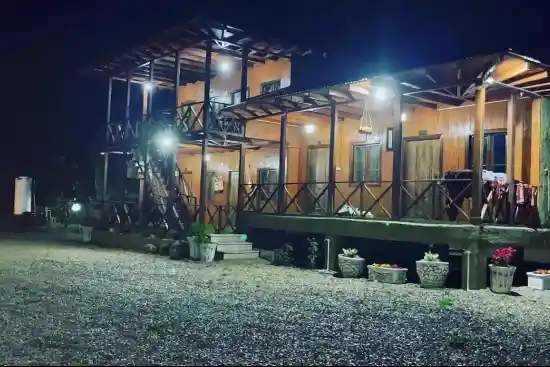 اقامتگاه بومگردی علی بابا