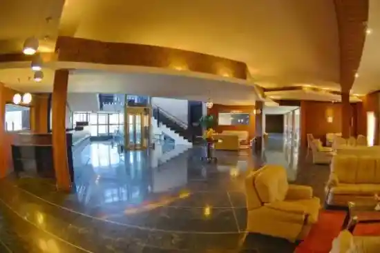 هتل پولادکف