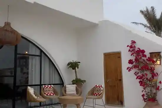 اقامتگاه بوم‌گردی هوزا