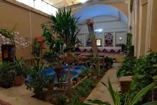 اقامتگاه بومگردی خانه خشتی