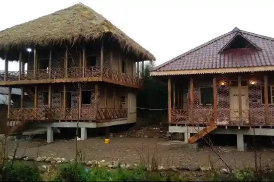 اقامتگاه بومگردی سوتکا