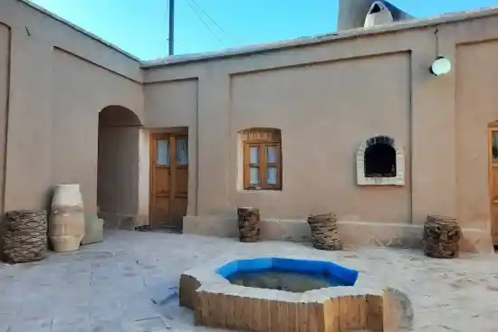 اقامتگاه سنتی ناردون