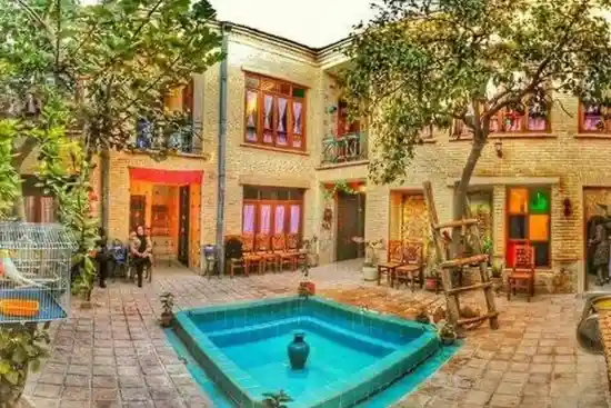 اقامتگاه سنتی ماه سلطان شیراز