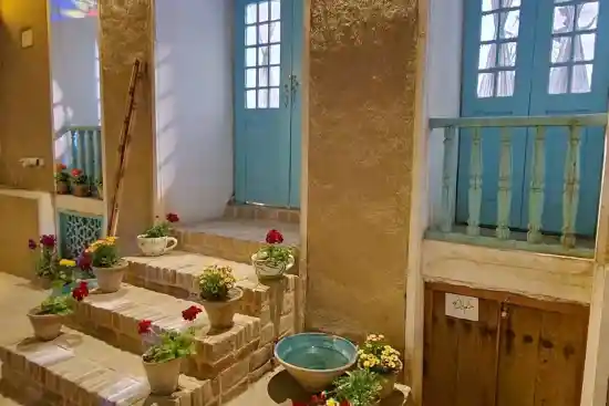 اقامتگاه بوم‌گردی مهرکده اصفهان