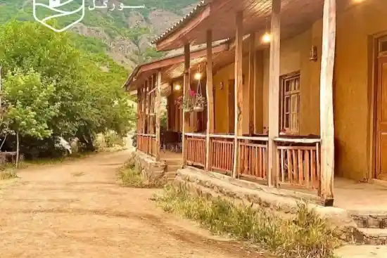 اقامتگاه بومگردی سورگل